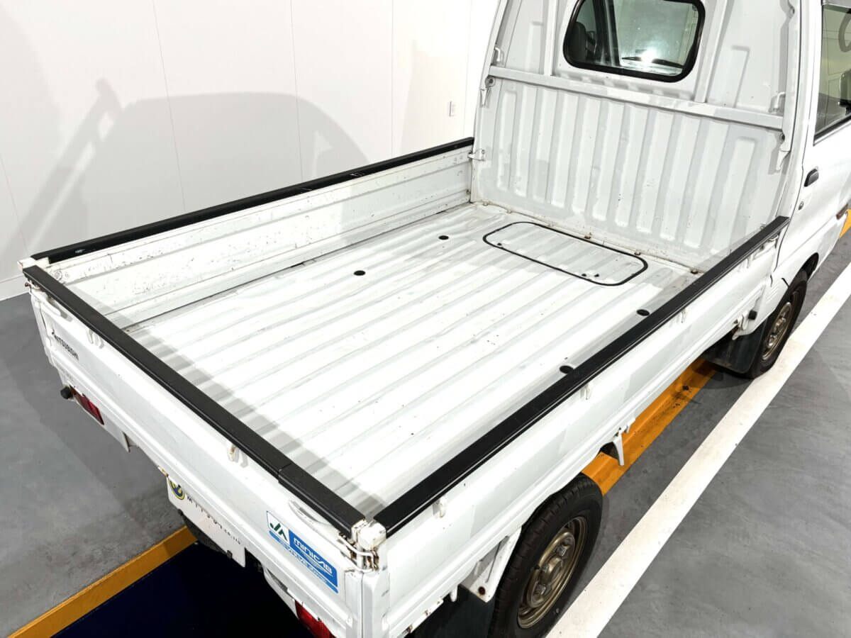 IMG_8982 1998 Mitsubishi Minicab Truck - Image 5